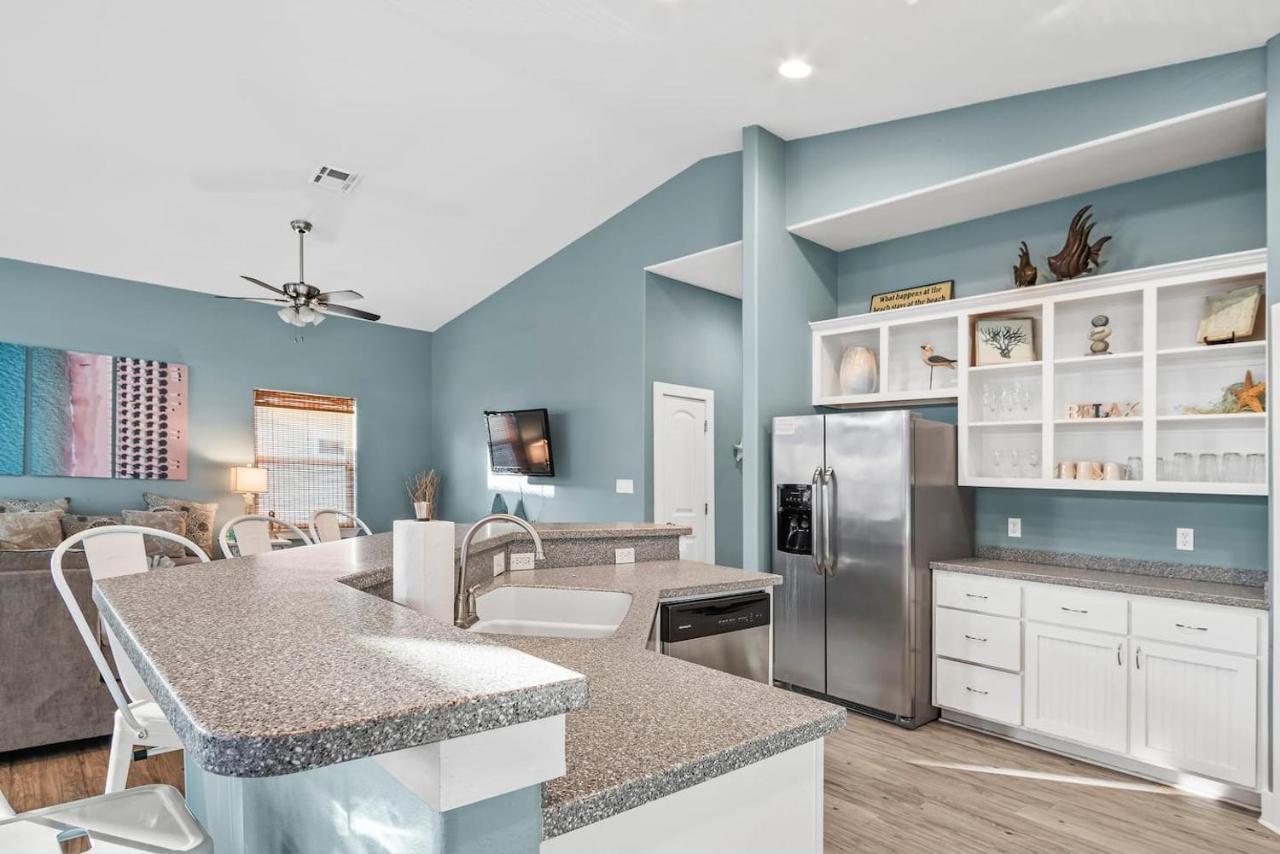 New 5 Bdrm W/Pool, Observation Deck Walk To Beach! Port Aransas Kültér fotó