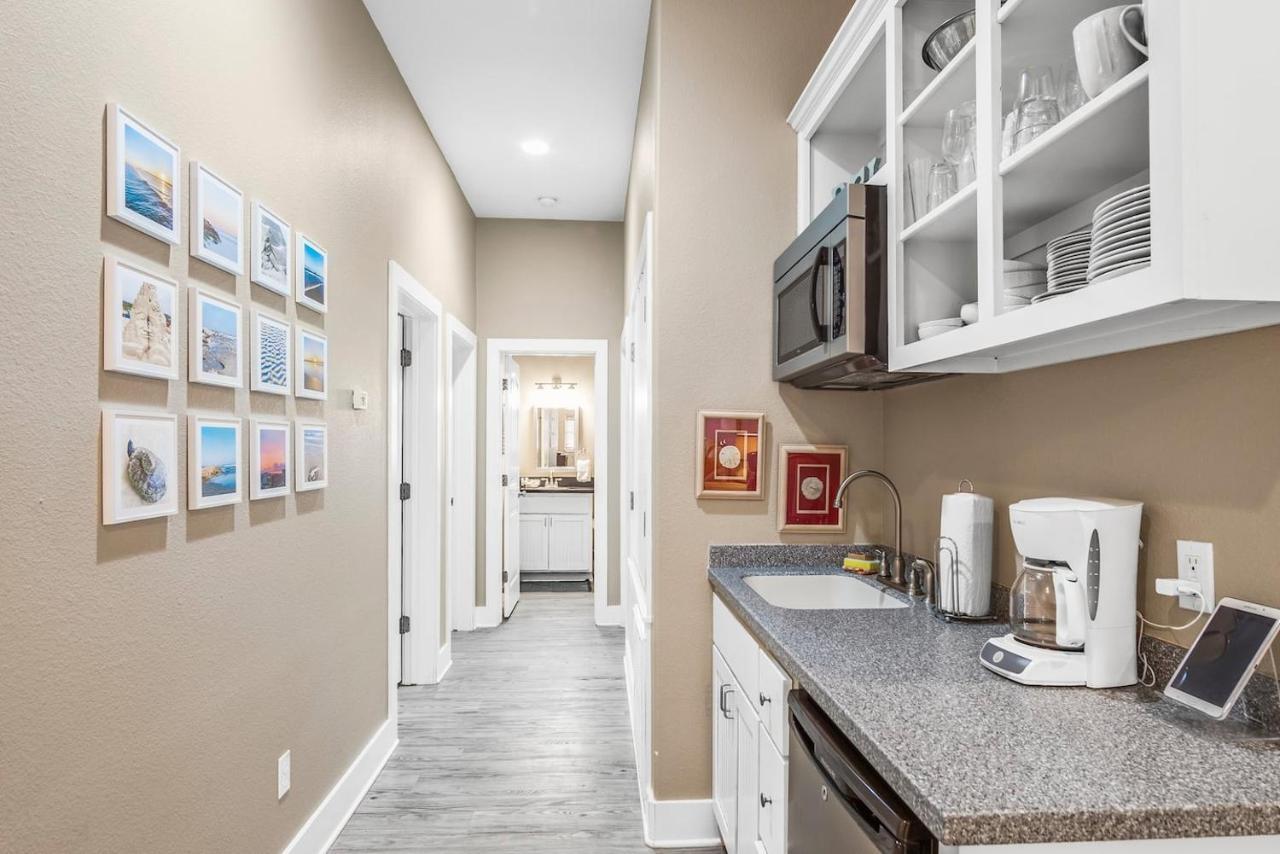 New 5 Bdrm W/Pool, Observation Deck Walk To Beach! Port Aransas Kültér fotó